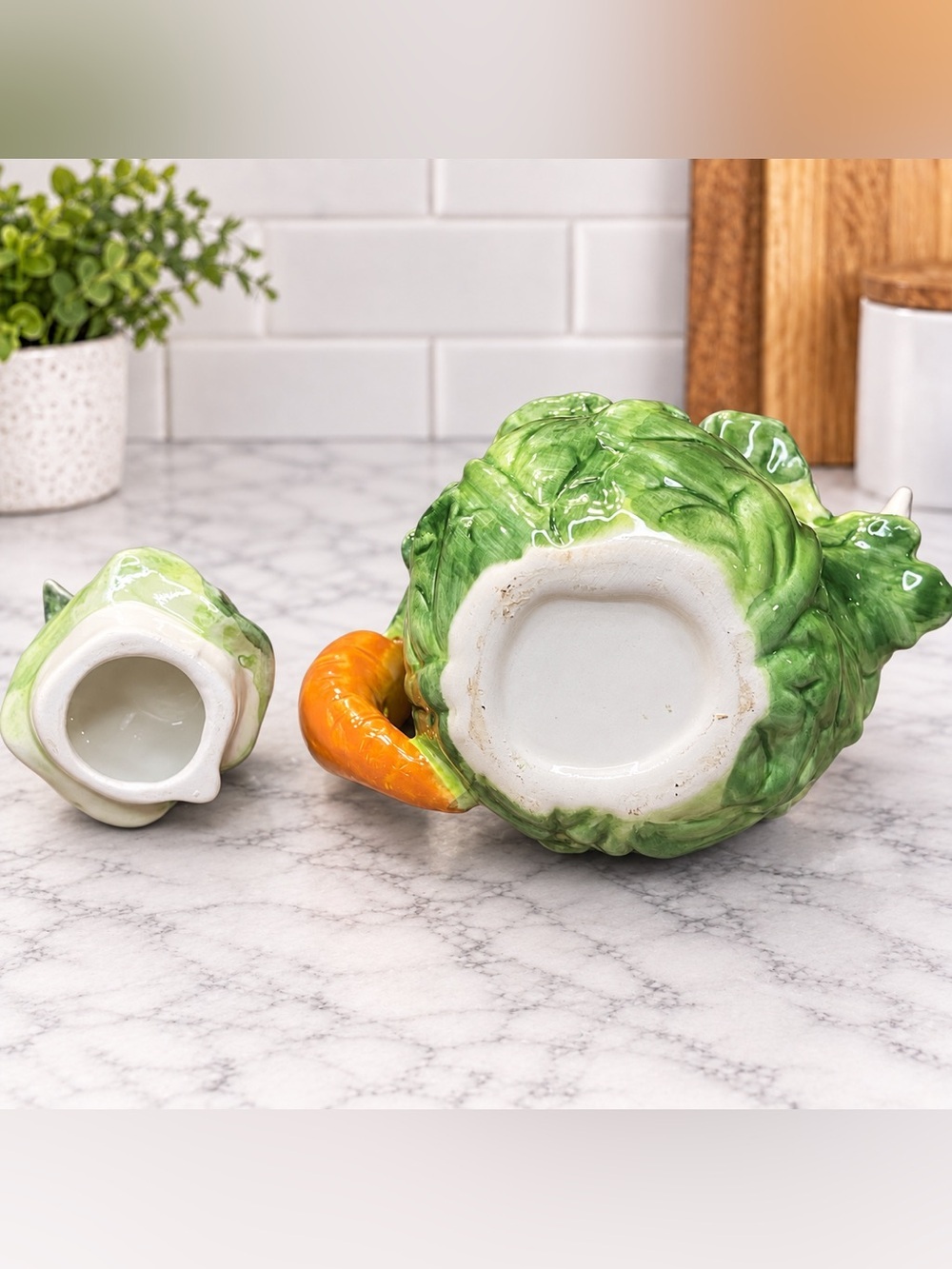 Bunny Rabbit Cabbage Teapot Carrot Handle Radish Lid Ceramic Easter Decor VTG - Picture 6 of 6